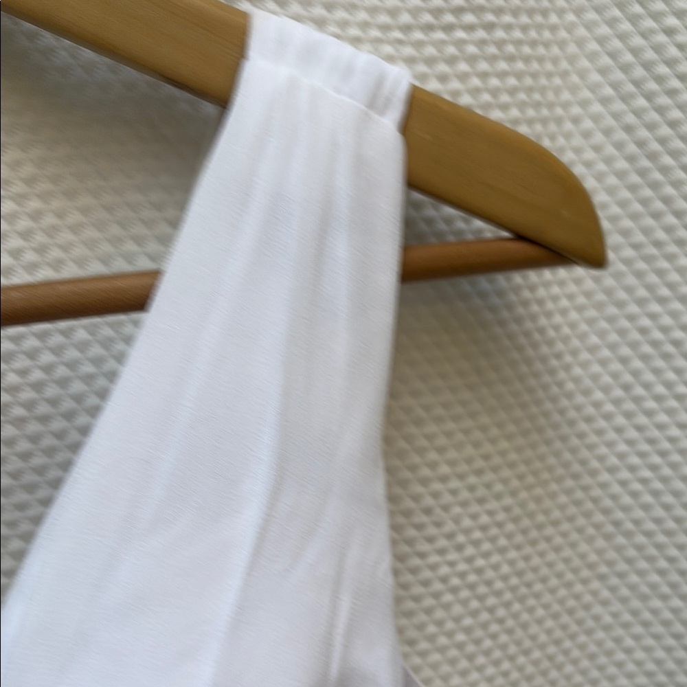 Ever Pretty White V-Neck Sleeveless Gown - Picture 7 of 9